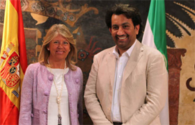 Sheikh Al-Thani with Angela Muñez