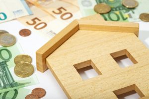Mortgage payments account for 41% of salary, on average