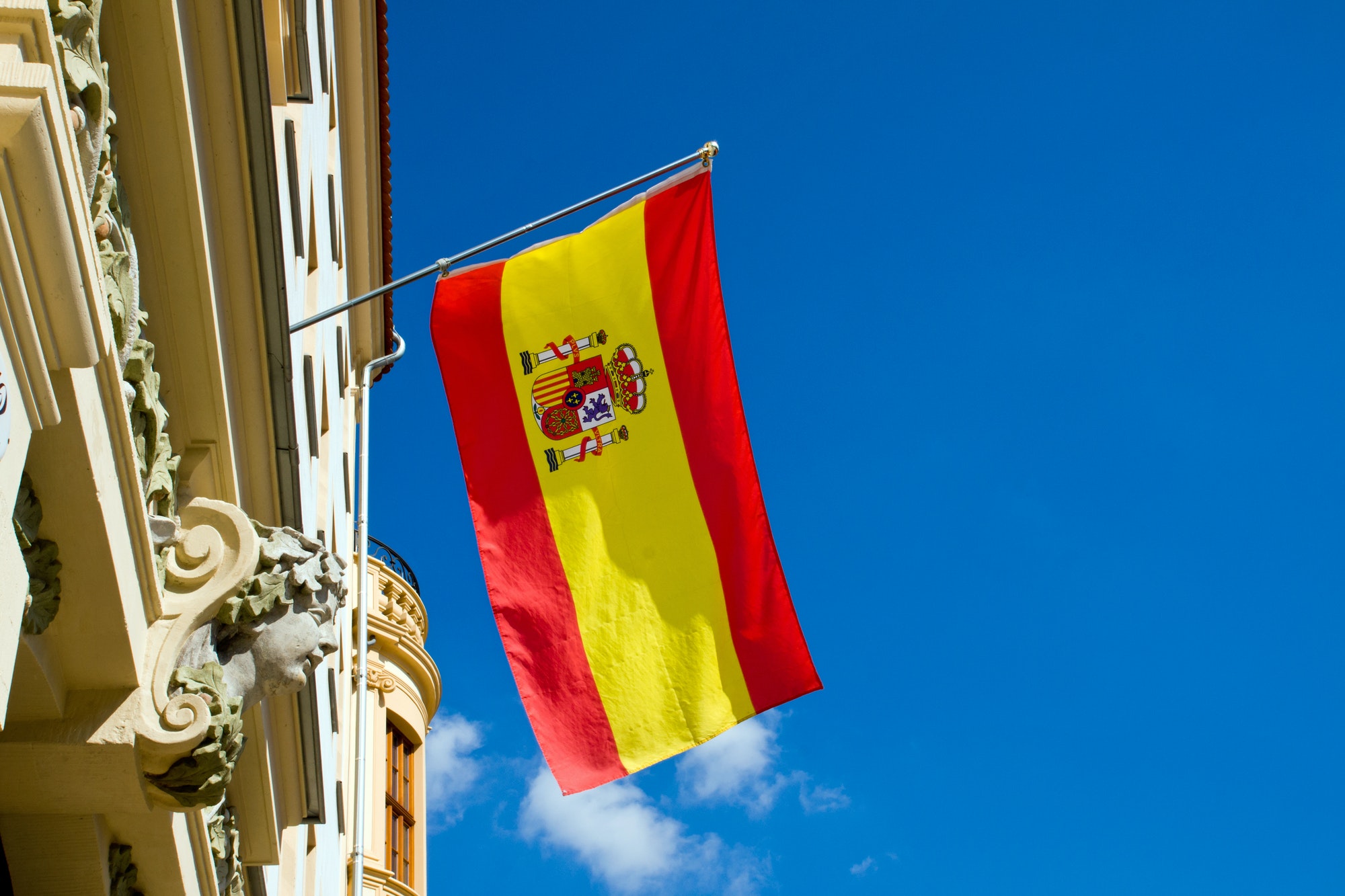 Property sales fell -17.7% across Spain